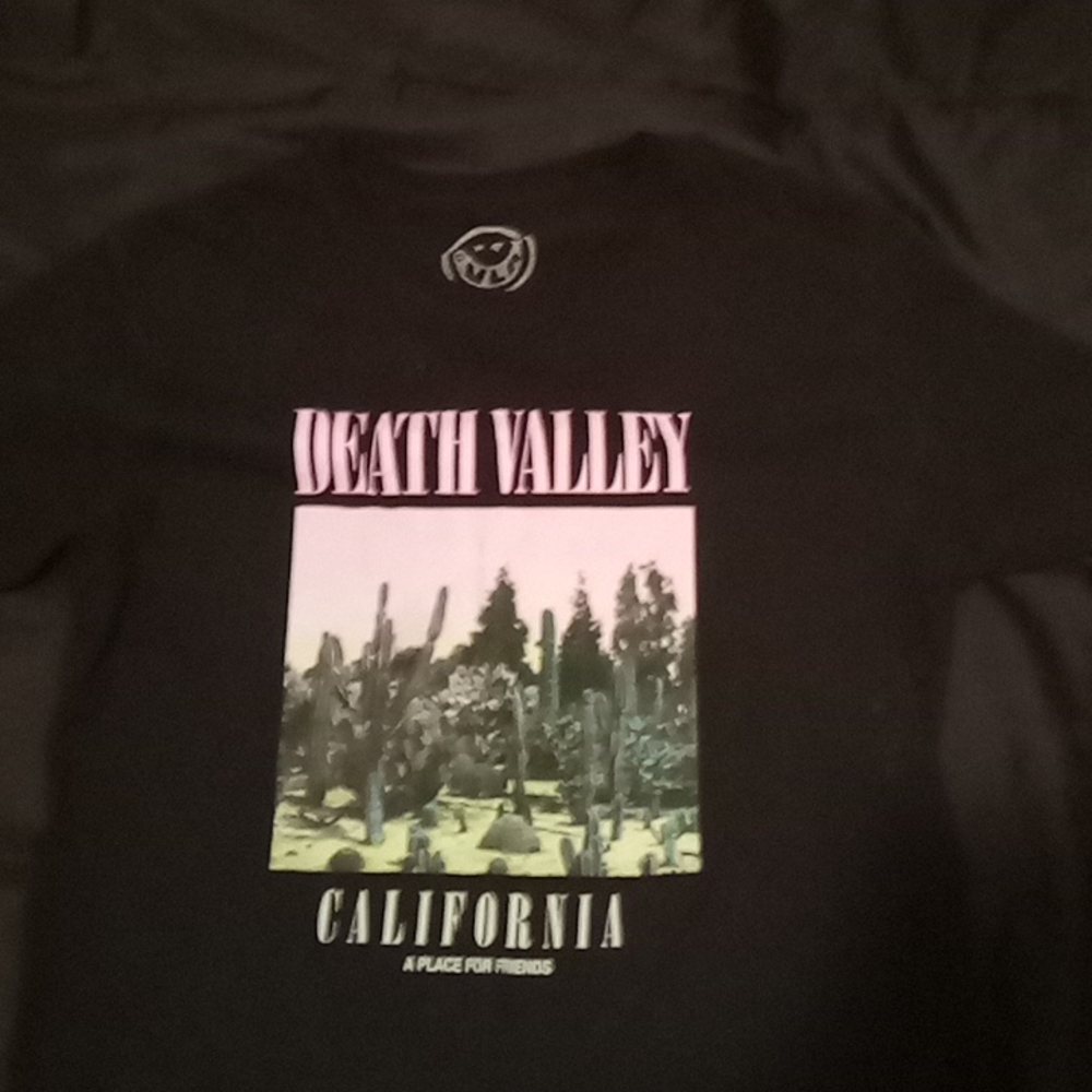 black graphic tee
